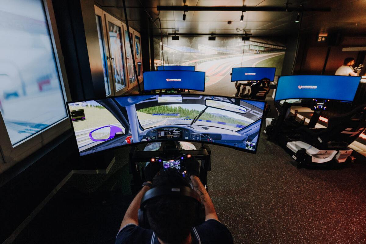 Immersives Sim Racing vor Ort